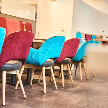 ホステル ユーゲントゲステハウス アーゼー *