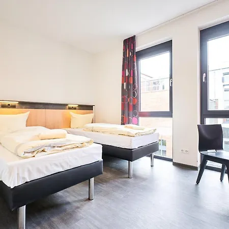 Jugendgaestehaus Aasee * Munster (North Rhine-Westphalia)
