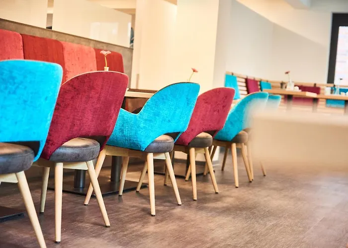 بيت شباب يوخيندغاستهاوس آسي *