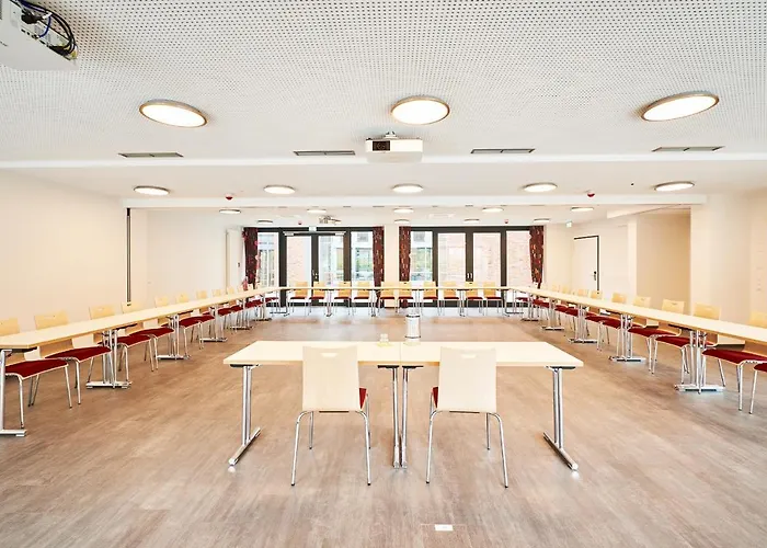 يوخيندغاستهاوس آسي بيت شباب مونستر